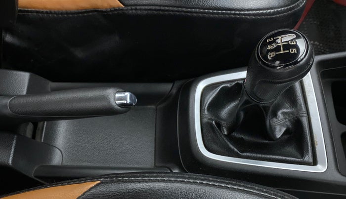 2018 Maruti Swift VDI, Diesel, Manual, 53,022 km, Gear Lever