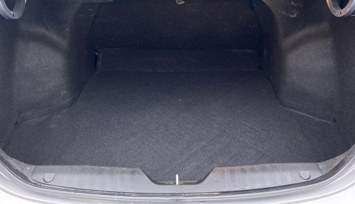 2021 Maruti Ciaz SIGMA 1.5 SHVS MT  PETROL, Petrol, Manual, 15,011 km, Boot Inside