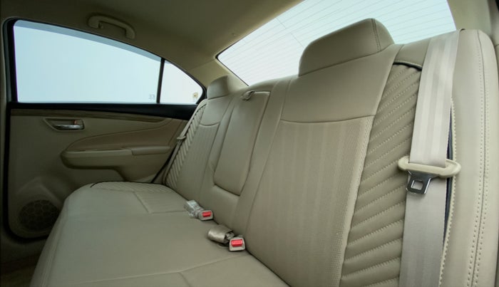 2021 Maruti Ciaz SIGMA 1.5 SHVS MT  PETROL, Petrol, Manual, 15,011 km, Right Side Rear Door Cabin
