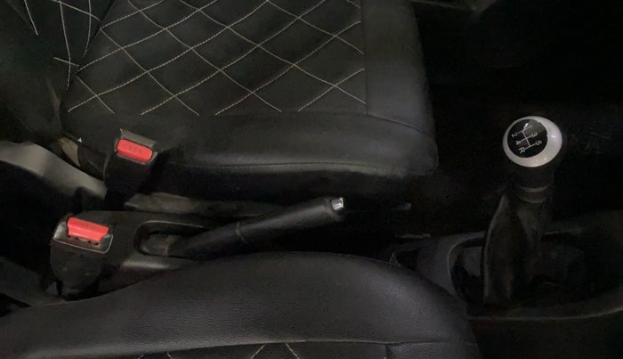 2014 Maruti Wagon R 1.0 VXI, Petrol, Manual, 73,768 km, Gear Lever