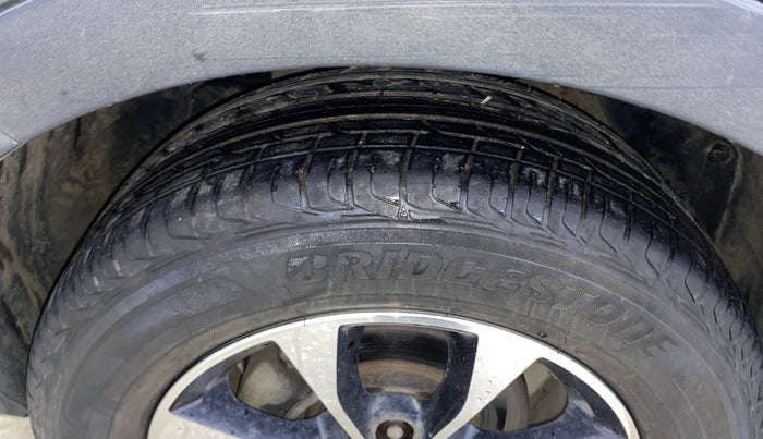 2020 Tata NEXON XZ PLUS PETROL, Petrol, Manual, 40,118 km, Left Front Tyre Tread