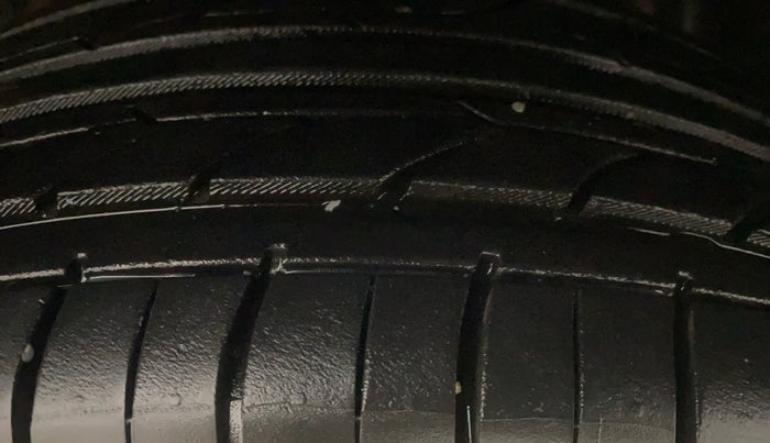 2020 Hyundai VENUE SX 1.0 TURBO IMT, Petrol, Manual, 82,463 km, Right Front Tyre Tread