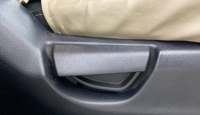 2019 Hyundai NEW SANTRO SPORTZ AMT, Petrol, Automatic, 42,131 km, Driver Side Adjustment Panel