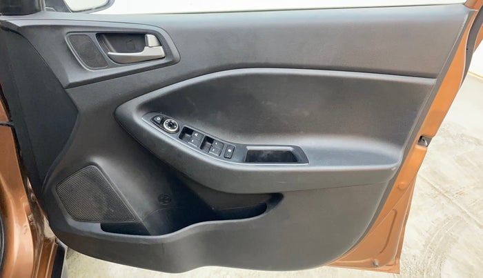 2016 Hyundai i20 Active 1.2 SX, Petrol, Manual, 55,255 km, Driver Side Door Panels Control