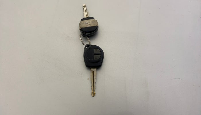 2014 Maruti Swift VXI, Petrol, Manual, 78,090 km, Key Close Up