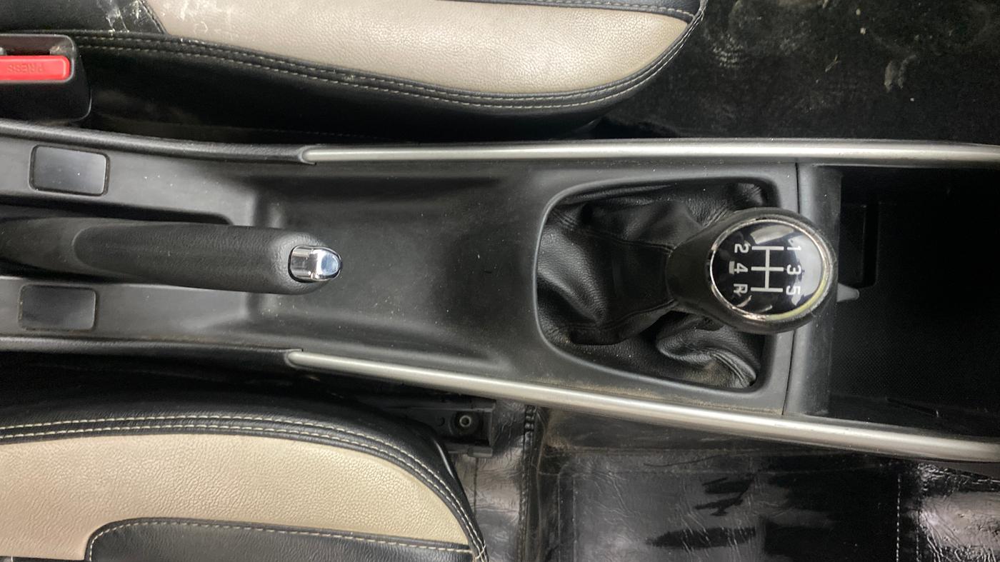 2018 Maruti Baleno DELTA PETROL 1.2, Petrol, Manual, 56,648 km, Gear Lever