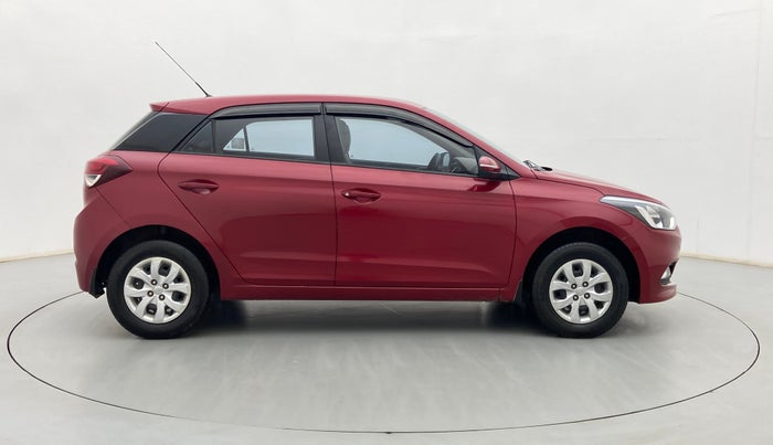 2017 Hyundai Elite i20 SPORTZ 1.2, Petrol, Manual, 36,568 km, Right Side View