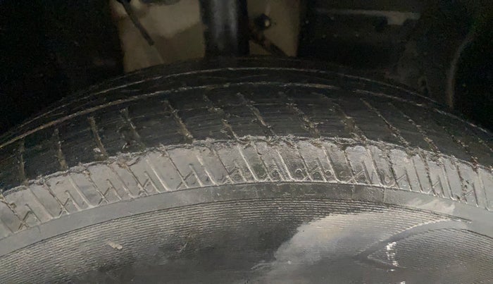 2024 Tata PUNCH PURE MT CNG, CNG, Manual, 53,335 km, Right Front Tyre Tread