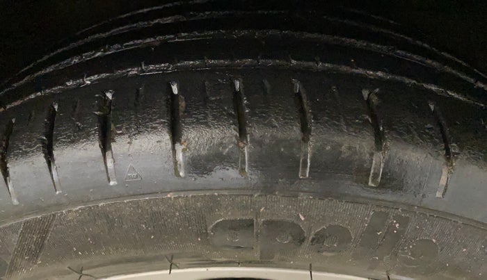 2018 Maruti Baleno ALPHA PETROL 1.2, Petrol, Manual, 68,306 km, Right Front Tyre Tread