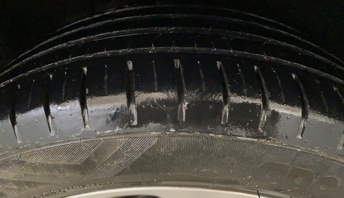 2018 Maruti Baleno ALPHA PETROL 1.2, Petrol, Manual, 68,306 km, Right Rear Tyre Tread