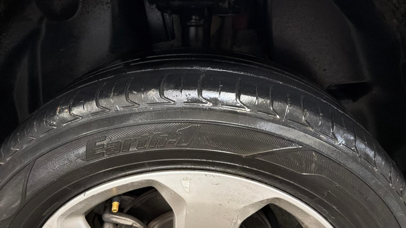2019 Jeep Compass LIMITED 1.4 PETROL AT, Petrol, Automatic, 69,616 km, Left Rear Tyre Tread