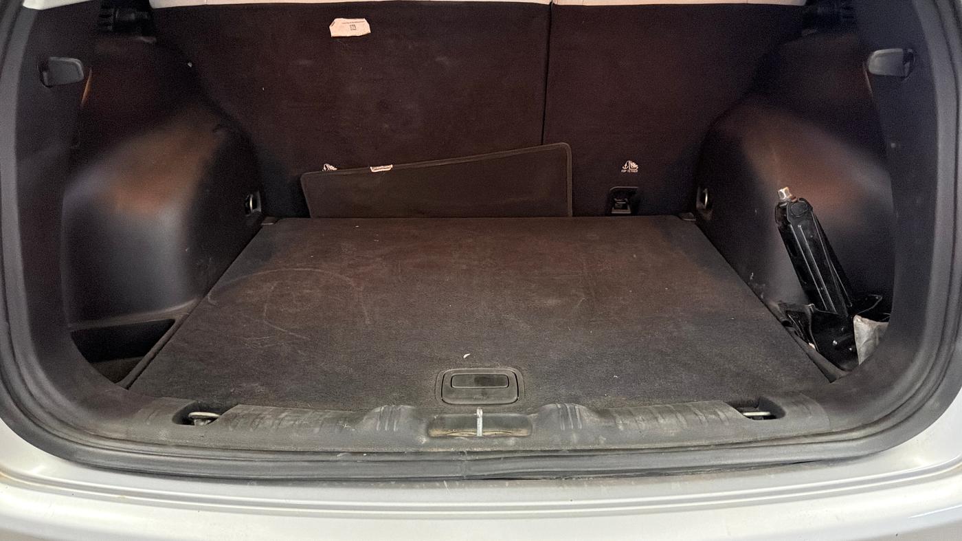 2019 Jeep Compass LIMITED 1.4 PETROL AT, Petrol, Automatic, 69,616 km, Boot Inside