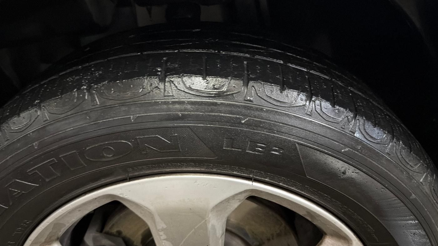 2019 Jeep Compass LIMITED 1.4 PETROL AT, Petrol, Automatic, 69,616 km, Left Front Tyre Tread