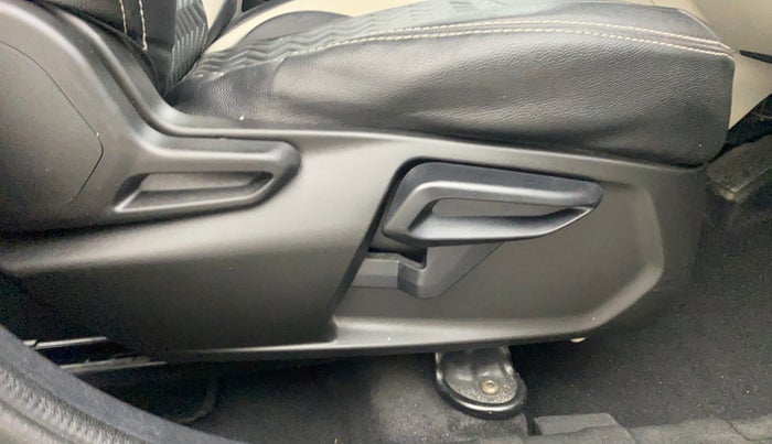 2021 Tata NEXON XZA PLUS (O) PETROL, Petrol, Automatic, 27,213 km, Driver Side Adjustment Panel