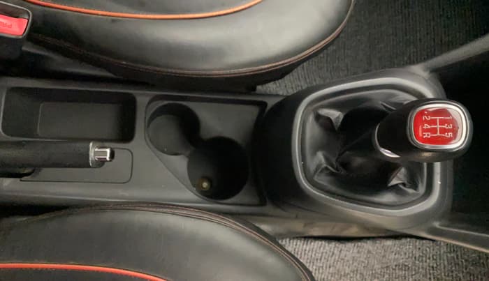 2018 Hyundai Grand i10 SPORTZ 1.2 KAPPA VTVT DUAL TONE, Petrol, Manual, 72,314 km, Gear Lever
