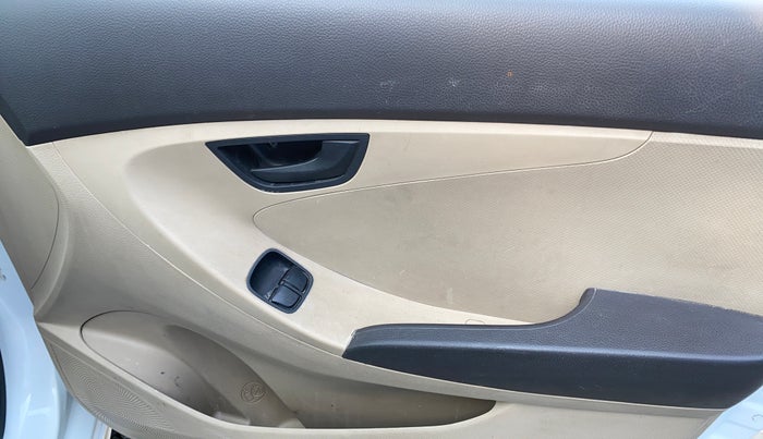 2017 Hyundai Eon MAGNA +, Petrol, Manual, 73,434 km, Driver Side Door Panels Control