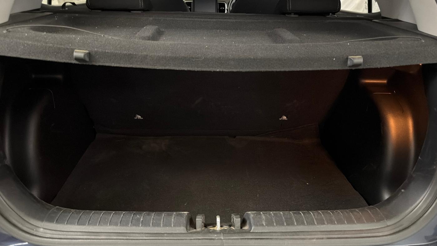 2019 Hyundai VENUE SX PLUS 1.0 TURBO DCT, Petrol, Automatic, 29,225 km, Boot Inside