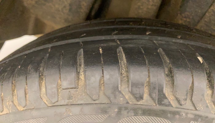 2017 Maruti Dzire ZXI PLUS, Petrol, Manual, 18,097 km, Right Rear Tyre Tread