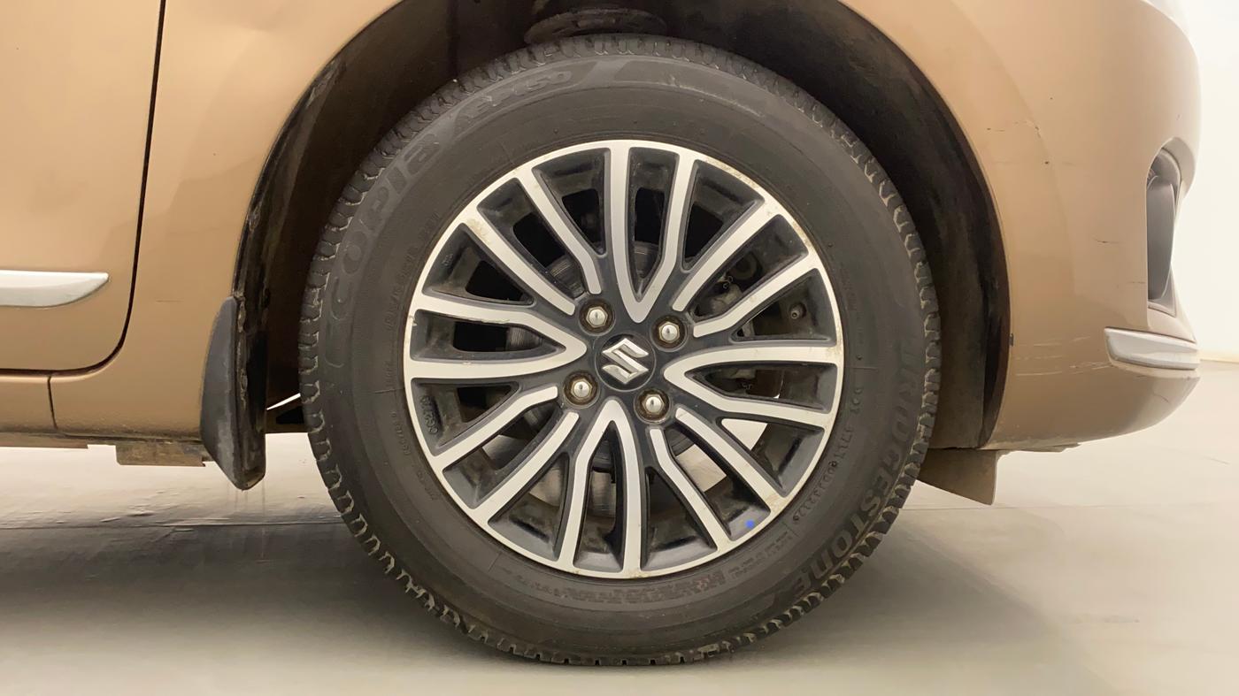 2017 Maruti Dzire ZXI PLUS, Petrol, Manual, 18,097 km, Right Front Wheel