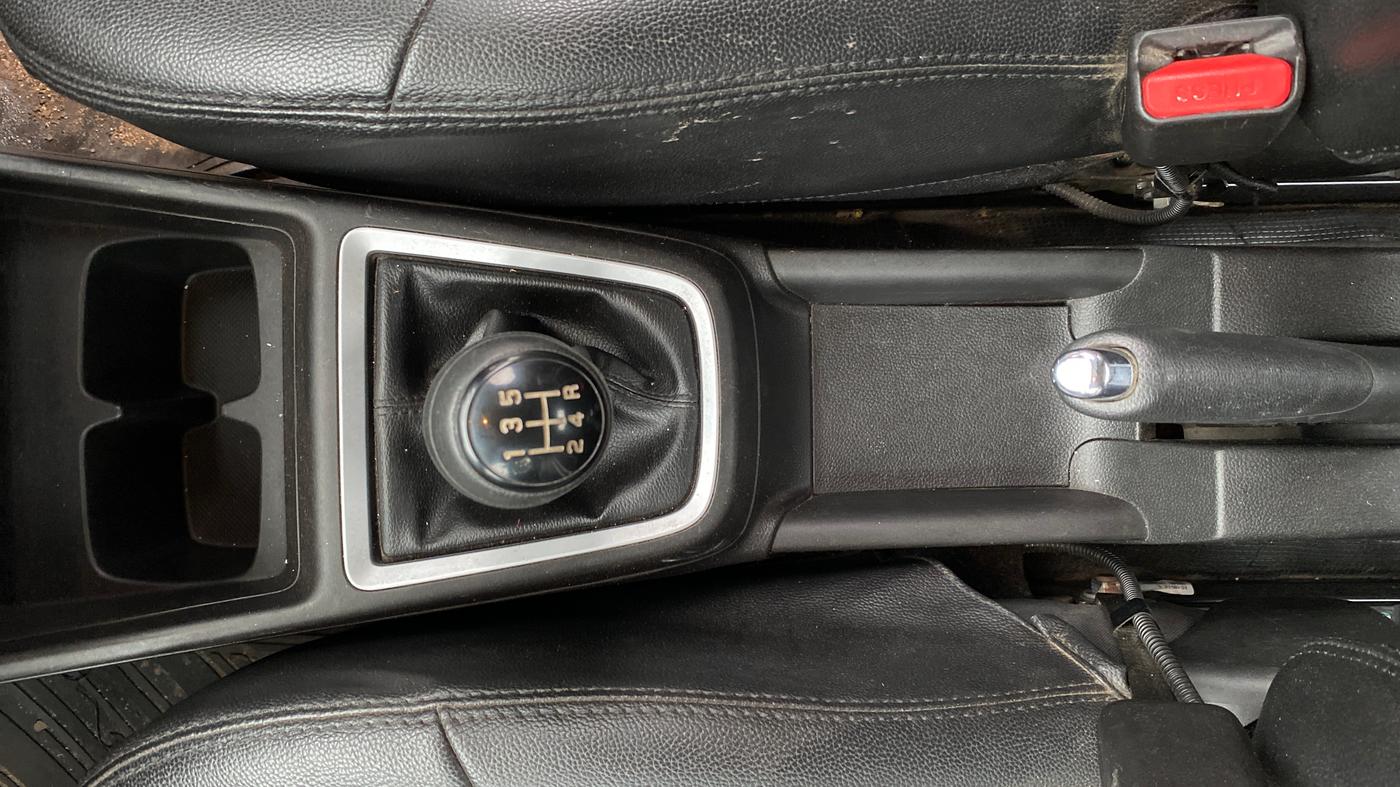 2020 Maruti Swift VXI, Petrol, Manual, 46,854 km, Gear Lever