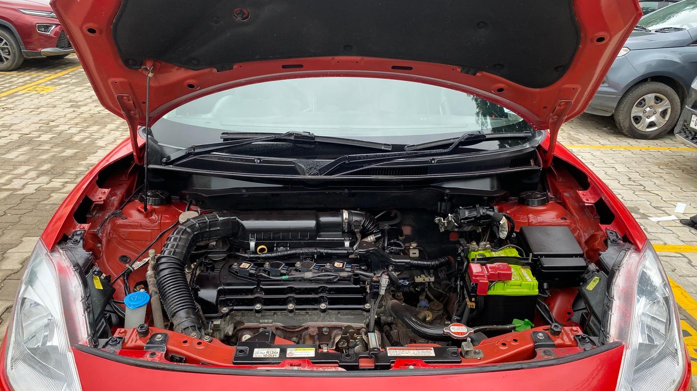 2020 Maruti Swift VXI, Petrol, Manual, 46,854 km, Engine View