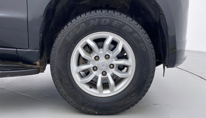 2017 Mahindra TUV300 T8, Diesel, Manual, 83,855 km, Right Front Wheel