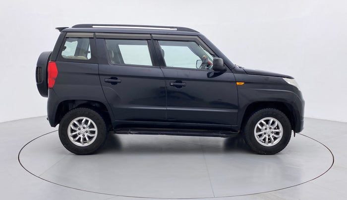 2017 Mahindra TUV300 T8, Diesel, Manual, 83,855 km, Right Side View