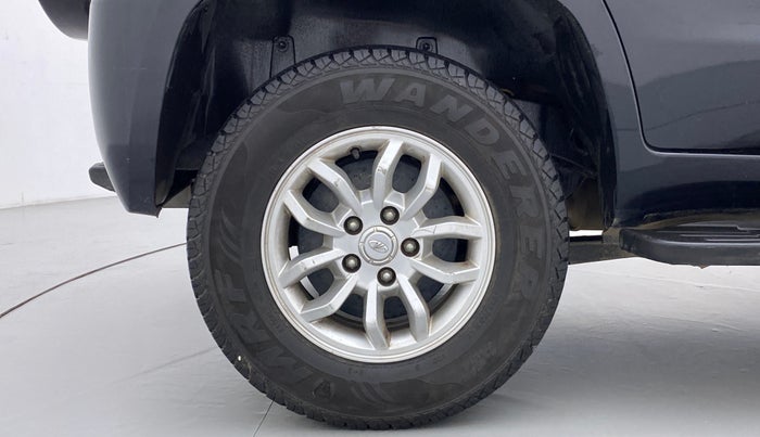 2017 Mahindra TUV300 T8, Diesel, Manual, 83,855 km, Right Rear Wheel