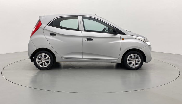 2017 Hyundai Eon MAGNA PLUS, Petrol, Manual, 18,361 km, Right Side View