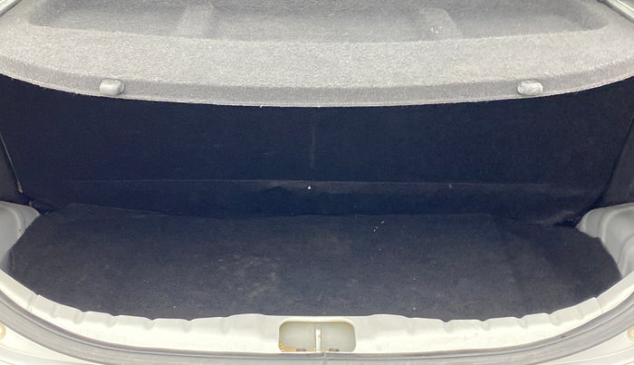 2017 Hyundai Eon MAGNA PLUS, Petrol, Manual, 18,361 km, Boot Inside