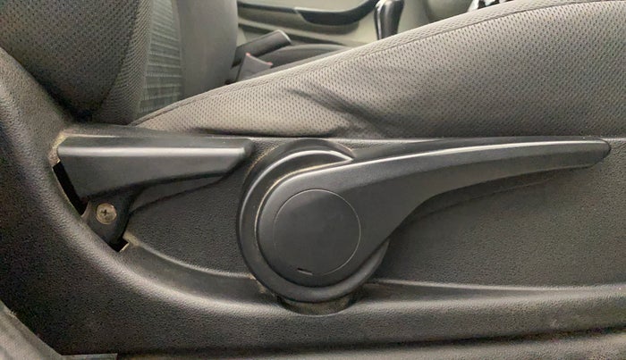 2017 Tata Tiago XZ PETROL, Petrol, Manual, 89,056 km, Driver Side Adjustment Panel