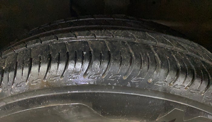 2020 Maruti New Wagon-R ZXI 1.2, Petrol, Manual, 43,188 km, Left Front Tyre Tread