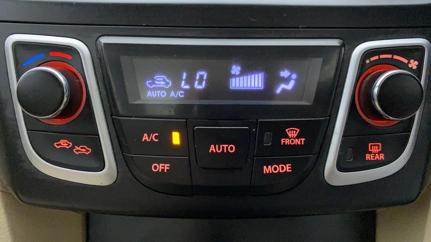 2016 Maruti Ciaz ZDI+ SHVS, Diesel, Manual, 97,657 km, Automatic Climate Control