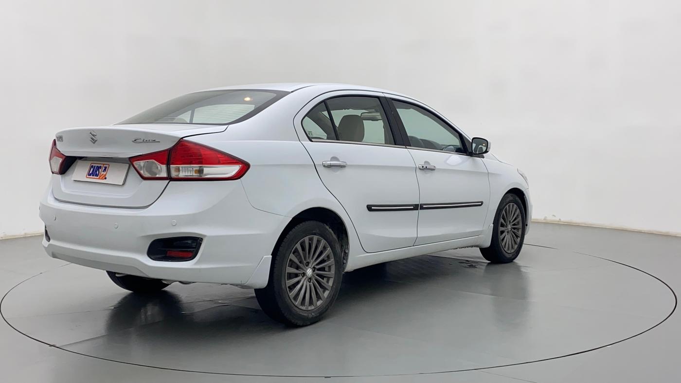 2016 Maruti Ciaz ZDI+ SHVS, Diesel, Manual, 97,657 km, Right Back Diagonal (45- Degree) View