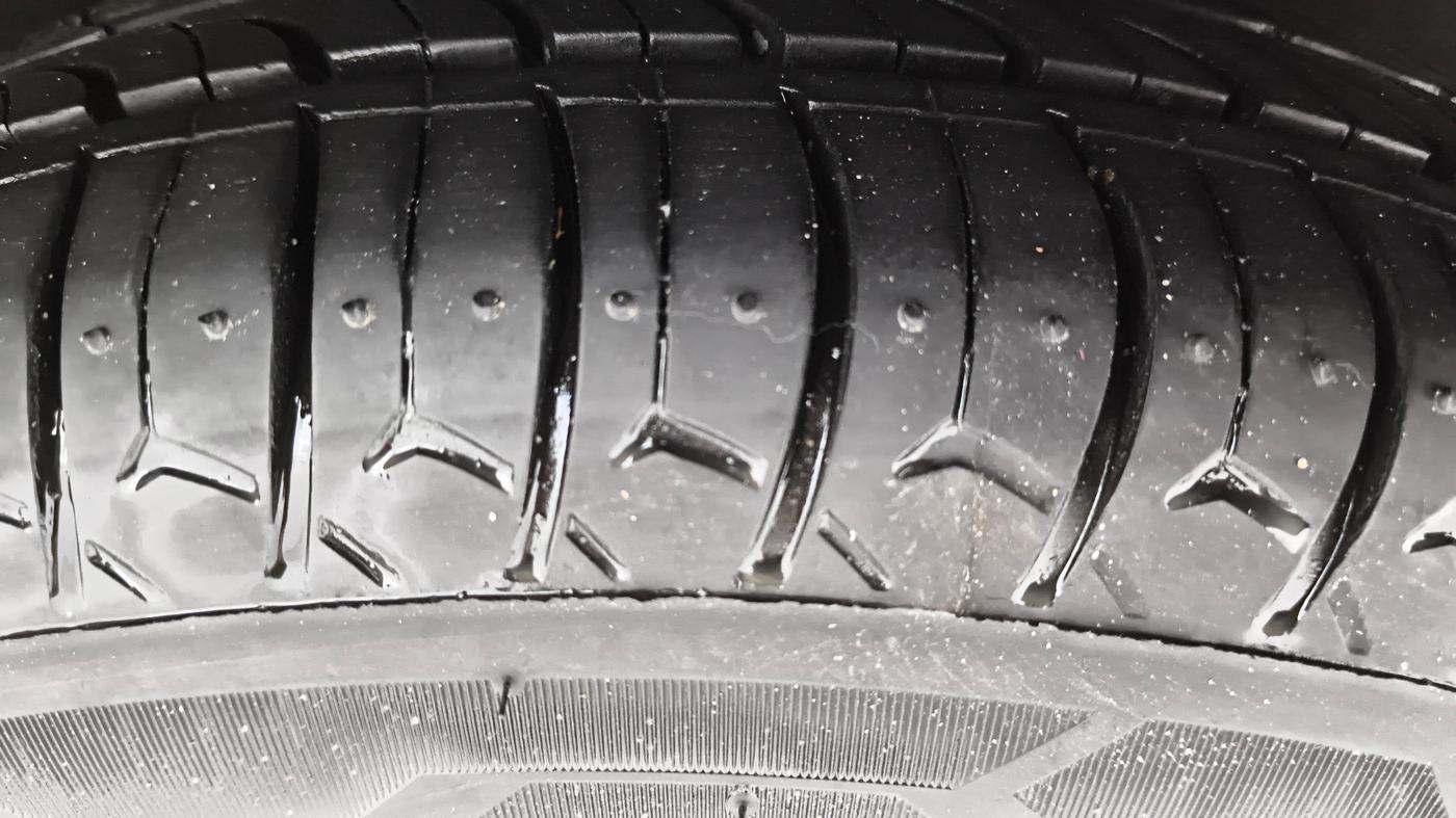 2013 Hyundai i10 SPORTZ 1.2, Petrol, Manual, 42,103 km, Left Rear Tyre Tread