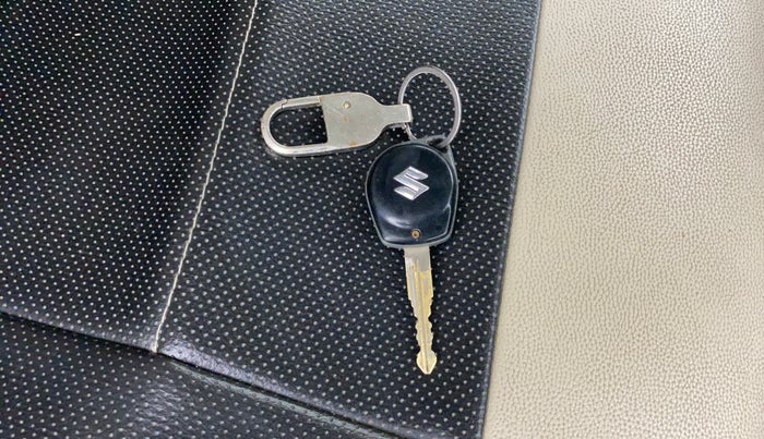 2016 Maruti Wagon R 1.0 VXI, Petrol, Manual, 76,637 km, Key Close Up