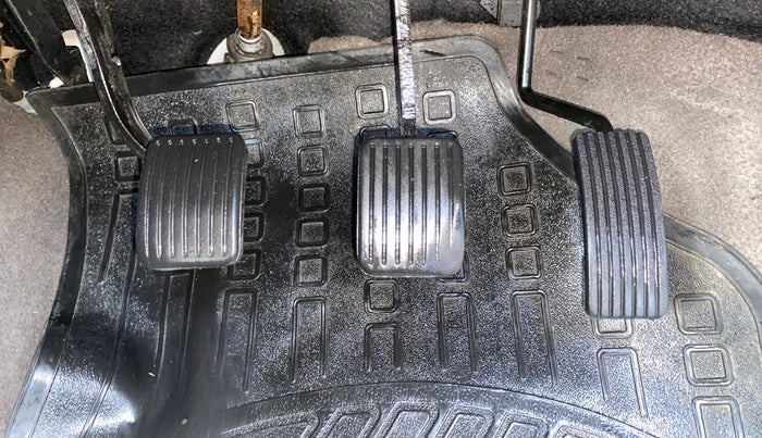 2013 Hyundai i10 SPORTZ 1.2, Petrol, Manual, 57,803 km, Pedals