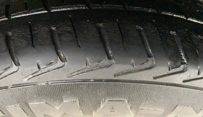 2013 Hyundai i10 SPORTZ 1.2, Petrol, Manual, 57,803 km, Left Rear Tyre Tread