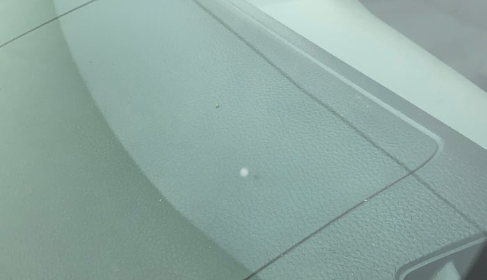2011 Maruti Wagon R 1.0 VXI, Petrol, Manual, 1,21,464 km, Front windshield - Minor spot on windshield