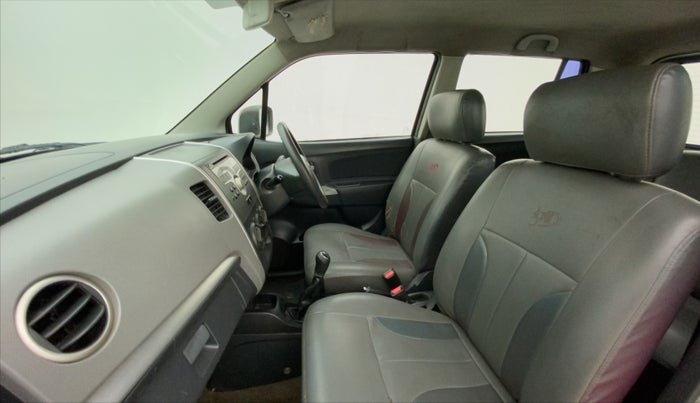 2011 Maruti Wagon R 1.0 VXI, Petrol, Manual, 1,21,464 km, Right Side Front Door Cabin
