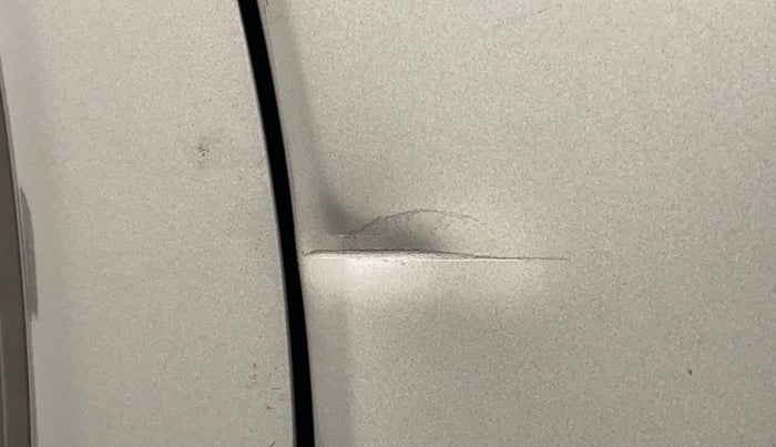 2011 Maruti Wagon R 1.0 VXI, Petrol, Manual, 1,21,464 km, Left quarter panel - Slightly dented