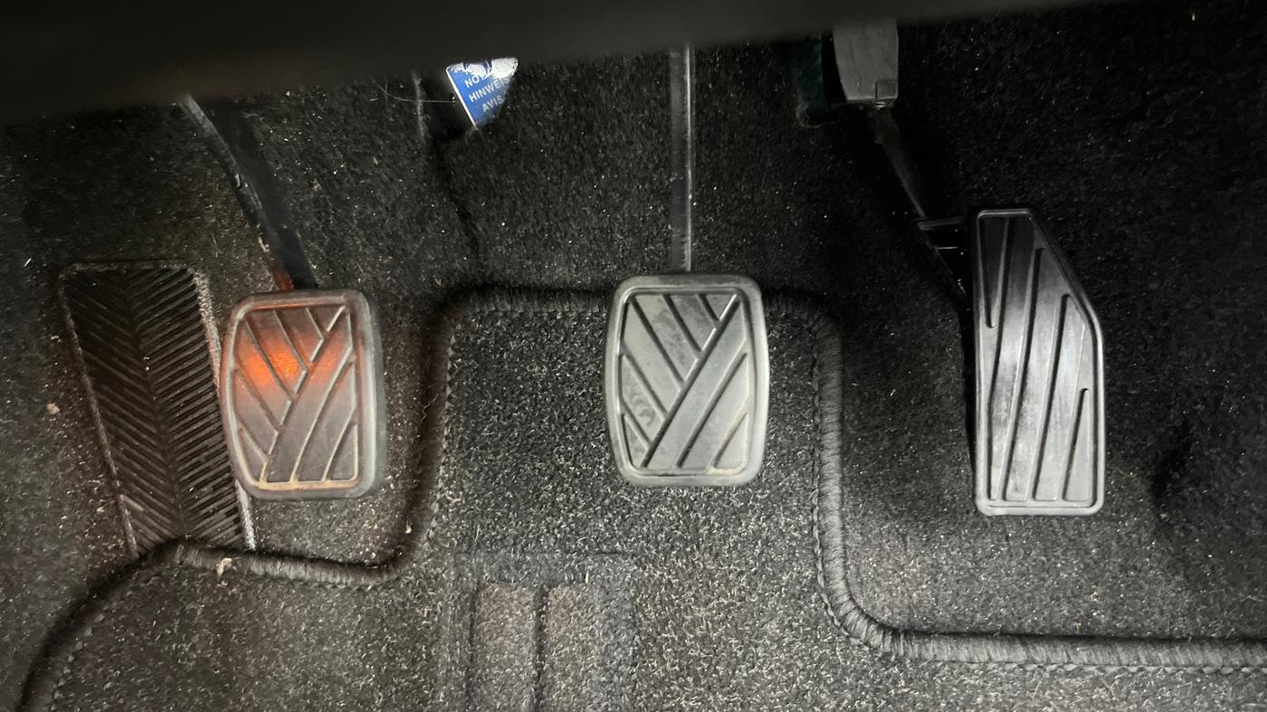 2021 Maruti Baleno ZETA PETROL 1.2, Petrol, Manual, 90,950 km, Pedals