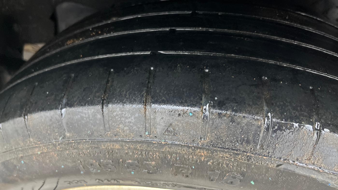 2021 Maruti Baleno ZETA PETROL 1.2, Petrol, Manual, 90,950 km, Left Rear Tyre Tread