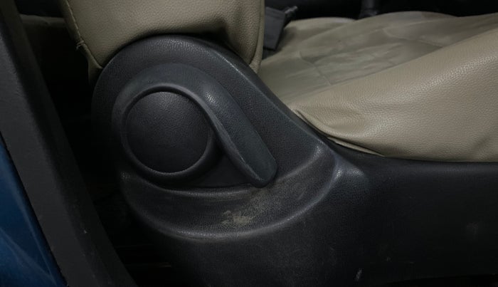 2015 Nissan Micra Active XL, Petrol, Manual, 77,765 km, Driver Side Adjustment Panel