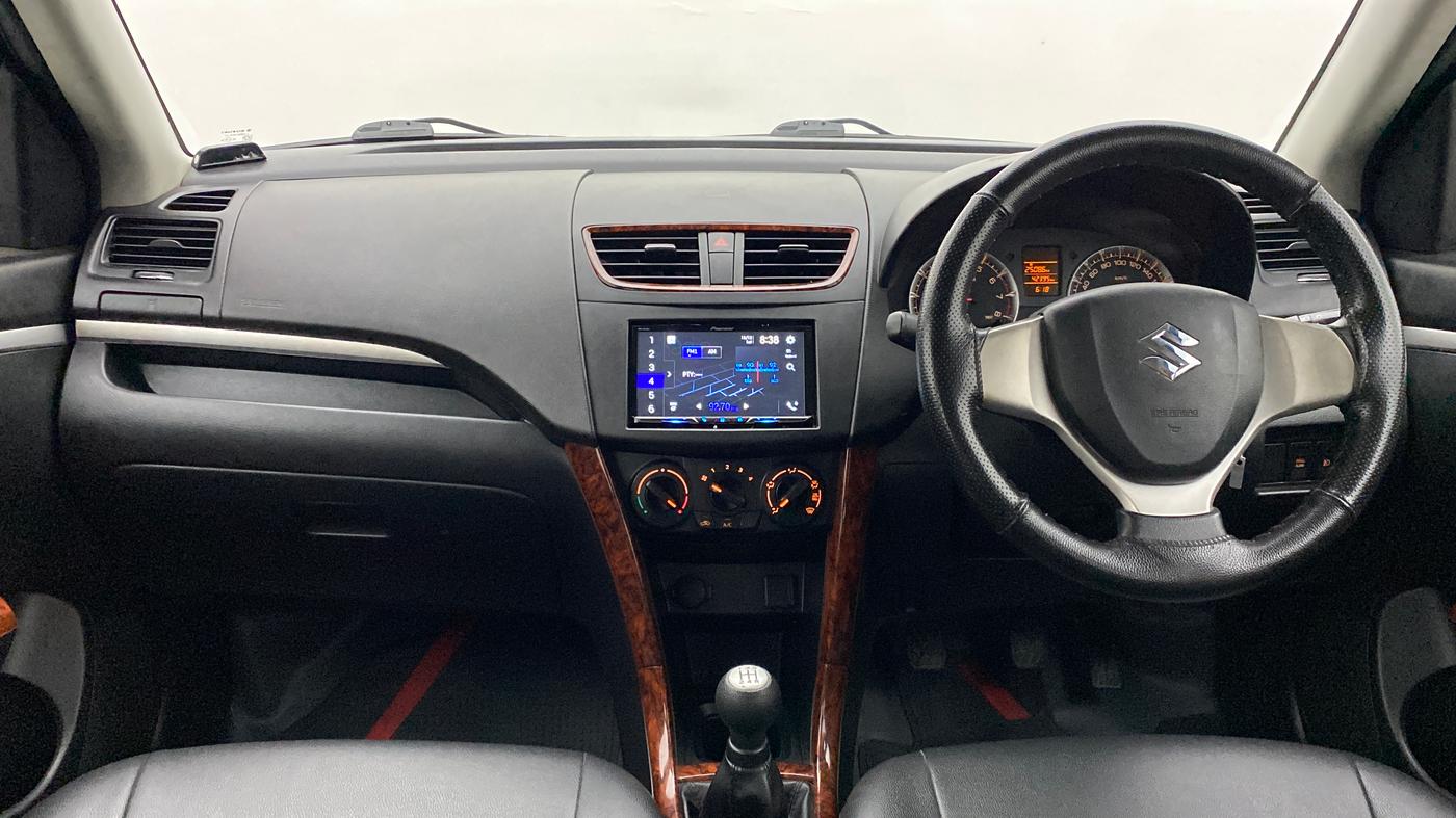 2016 Maruti Swift VXI OPT, Petrol, Manual, 42,431 km, Dashboard