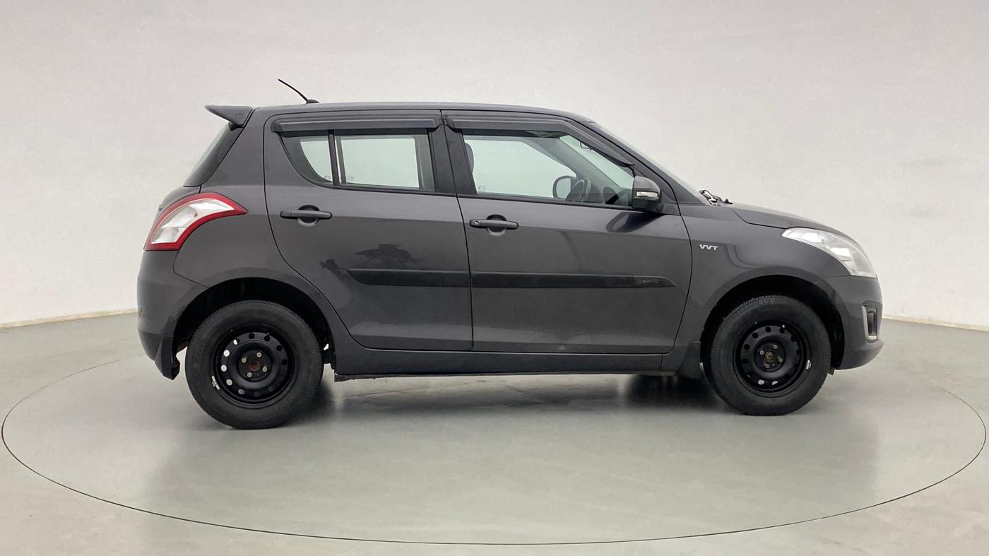 2016 Maruti Swift VXI OPT, Petrol, Manual, 42,431 km, Right Side View