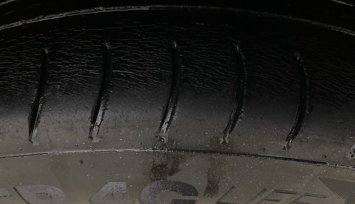 2014 Maruti Alto 800 LXI, Petrol, Manual, 73,680 km, Right Front Tyre Tread