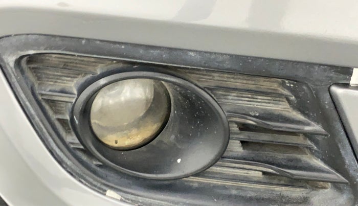 2015 Maruti Ciaz ZXI, Petrol, Manual, 46,919 km, Right fog light - Not working