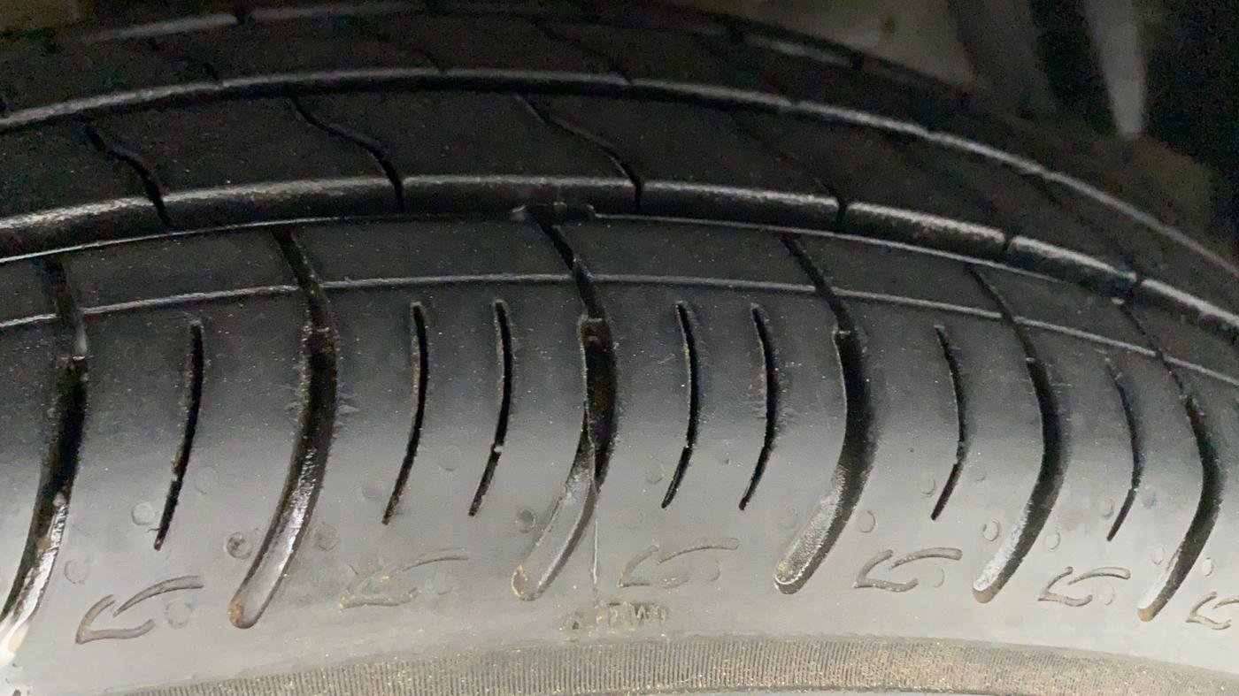2015 Maruti Ciaz ZXI, Petrol, Manual, 46,919 km, Right Front Tyre Tread
