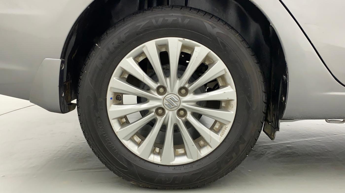 2015 Maruti Ciaz ZXI, Petrol, Manual, 46,919 km, Right Rear Wheel
